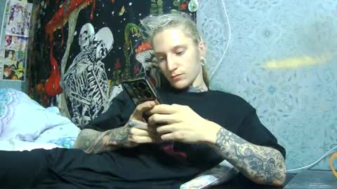 Snapshot of voldan_elf chatting on November 7, 6:52 pm Elf online show from November 7, 6:52 pm