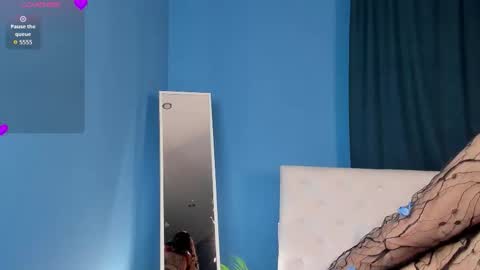 Snapshot of vonen_ray chatting on March 20, 9:25 am Vonen online show from March 20, 9:25 am