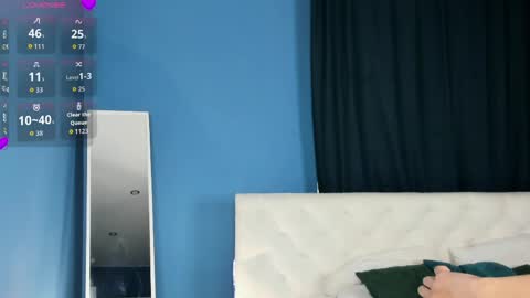 Snapshot of vonen_ray chatting on March 27, 9:21 am Vonen online show from March 27, 9:21 am