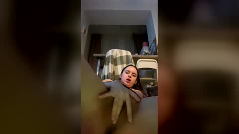 vonessa_crown123098 online show from March 27, 12:16 am