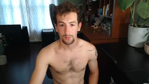 vonnyviews online show from July 25, 11:24 pm