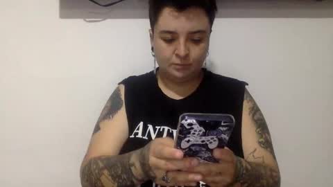 Danny and Ale online show from January 8, 10:01 pm