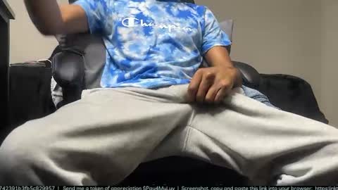 Snapshot of voodoodxck chatting on June 9, 11:22 am voodoodxck online show from June 9, 11:22 am