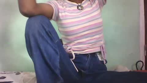 vounialdy online show from February 12, 5:16 pm