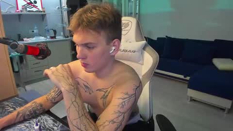 vova online show from March 6, 9:42 pm