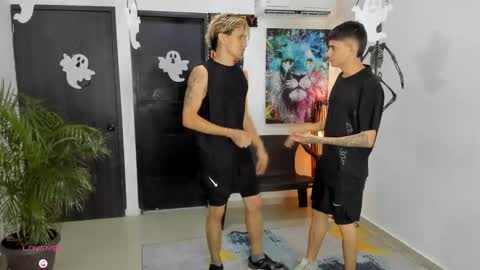 voyeurism_guys online show from October 9, 11:14 pm