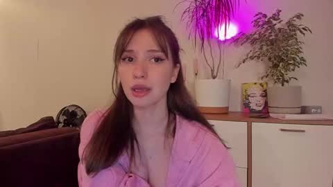 voyliza online show from September 29, 11:48 am