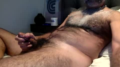 Enjoy guys of all ages if you are not on cam please dont ask for requests if i dont respond dont think im ignoring you i online show from November 26, 3:57 pm