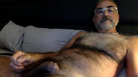 Enjoy guys of all ages if you are not on cam please dont ask for requests if i dont respond dont think im ignoring you i online show from August 1, 10:14 am