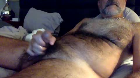 Enjoy guys of all ages if you are not on cam please dont ask for requests if i dont respond dont think im ignoring you i online show from August 4, 11:02 am