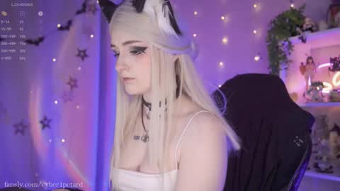 vronnier online show from February 12, 4:02 pm