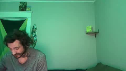 Snapshot of vveejay48826 chatting on May 28, 8:33 am vveejay online show from May 28, 8:33 am