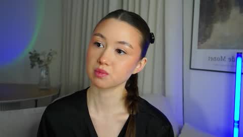 Snapshot of vvilly_wonka chatting on February 25, 1:48 am Ethal - thank you for thumb up online show from February 25, 1:48 am