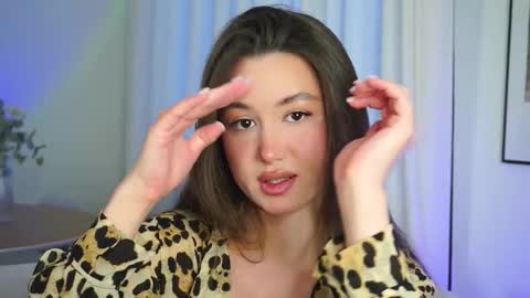 Snapshot of vvilly_wonka chatting on March 24, 1:43 am Ethal - thank you for thumb up online show from March 24, 1:43 am