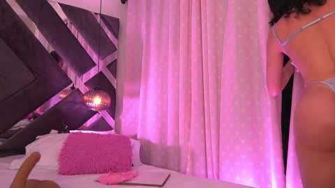 Snapshot of vvioleta_ chatting on September 25, 3:10 am Violeta online show from September 25, 3:10 am