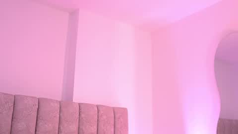 Snapshot of vvioleta_ chatting on November 21, 3:16 am Violeta online show from November 21, 3:16 am