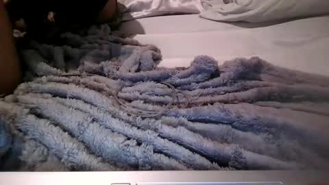 Snapshot of vvlk2112 chatting on November 27, 1:29 am vvlk2112 online show from November 27, 1:29 am