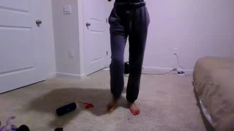 Snapshot of vvlk2112 chatting on November 29, 1:41 am vvlk2112 online show from November 29, 1:41 am