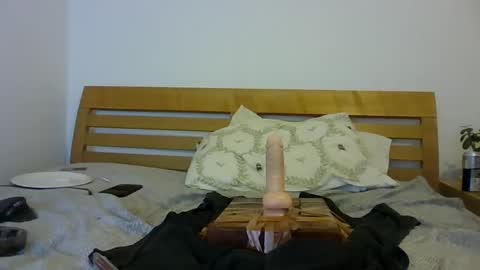 Snapshot of vwelad6969 chatting on March 8, 4:34 am hung boy online show from March 8, 4:34 am