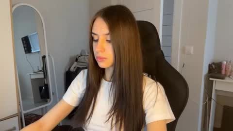 Snapshot of vx_arina chatting on March 22, 8:40 am Arina online show from March 22, 8:40 am