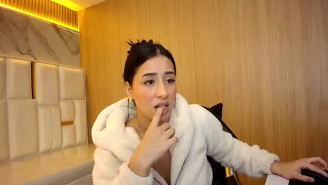 VICTORIA online show from February 6, 1:36 pm