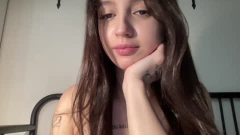 Snapshot of w33d7 chatting on February 13, 12:35 am Alice  Before pvt write to me in PM  online show from February 13, 12:35 am