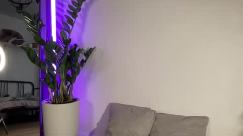 Snapshot of w33d7 chatting on March 2, 9:22 pm Alice  Before pvt write to me in PM  online show from March 2, 9:22 pm