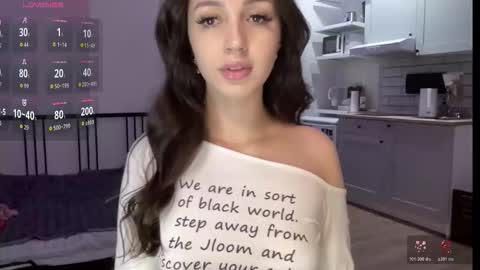 Alice  Before pvt write to me in PM  online show from November 5, 9:26 pm