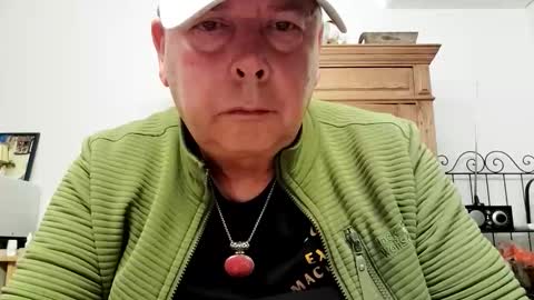 Snapshot of w714546 chatting on September 13, 1:49 am Faustocoppiopinion online show from September 13, 1:49 am