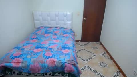 wade and antonella online show from June 6, 11:53 pm