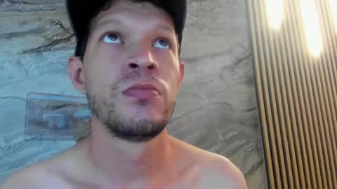 Snapshot of wade_wilsoon2 chatting on October 17, 8:00 pm Wade online show from October 17, 8:00 pm
