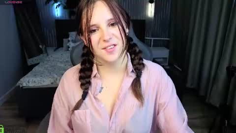 Snapshot of wagsyangel chatting on July 9, 1:53 am WagsyAngel online show from July 9, 1:53 am