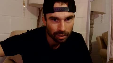 Snapshot of waketomyd chatting on November 23, 5:29 am WakeToMyD online show from November 23, 5:29 am