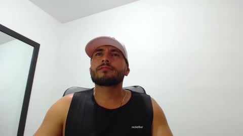 Snapshot of walter_brownn01 chatting on January 10, 12:38 am WALTER BROWN online show from January 10, 12:38 am