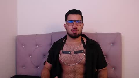 walter_rivers online show from February 2, 12:26 pm