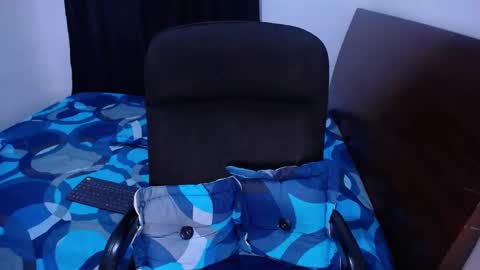 Wanda and Ember online show from January 28, 9:50 pm