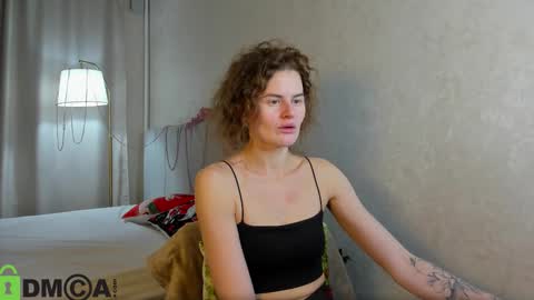 Wanda online show from December 21, 2:24 pm