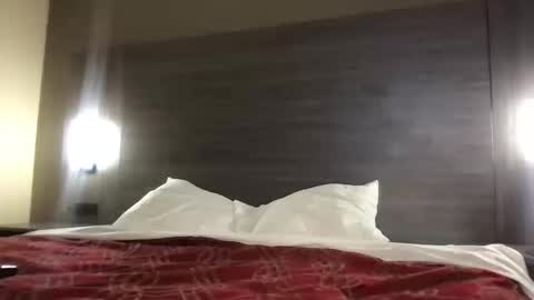 Snapshot of wanderlustgaal chatting on October 11, 2:11 am wanderlustgaal online show from October 11, 2:11 am