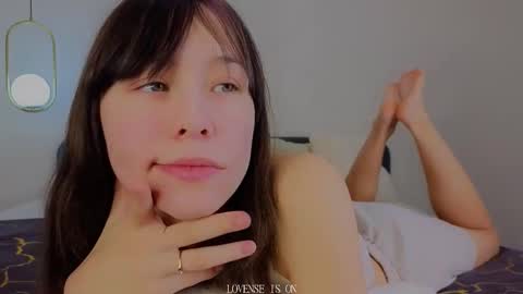 Betti online show from December 5, 1:36 am