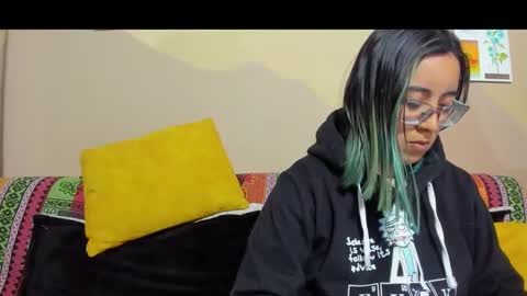 Waningrose  Lu online show from October 12, 11:04 pm