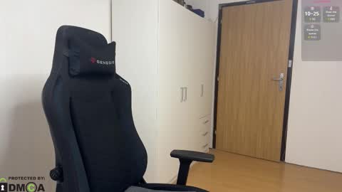 Snapshot of wannaseeyourface chatting on October 5, 5:39 am new online show from October 5, 5:39 am