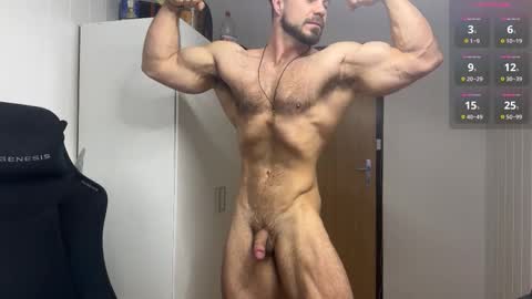 Snapshot of wannaseeyourface chatting on November 18, 7:13 am new online show from November 18, 7:13 am