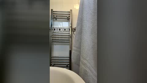 Snapshot of wanted10110 chatting on February 14, 10:45 am wanted10110 online show from February 14, 10:45 am