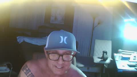 Snapshot of wantitbutyoucanthaveit chatting on November 10, 11:42 am inittogetitin online show from November 10, 11:42 am