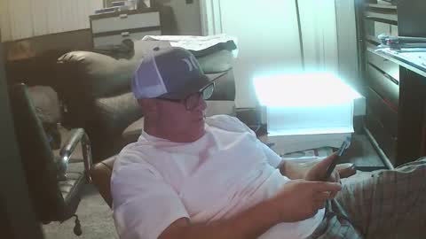 Snapshot of wantitbutyoucanthaveit chatting on December 2, 7:03 am inittogetitin online show from December 2, 7:03 am