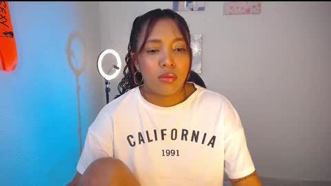 Snapshot of warisgoddes chatting on January 16, 9:02 am EMILY online show from January 16, 9:02 am