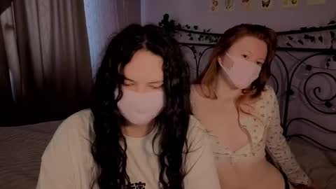 lira and flo online show from February 6, 7:34 am