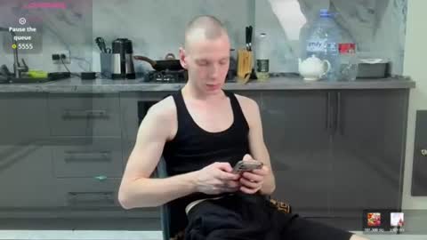 Snapshot of warmwhisp chatting on June 21, 2:52 pm ZID online show from June 21, 2:52 pm