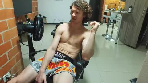 Warren Kener online show from February 5, 4:39 am