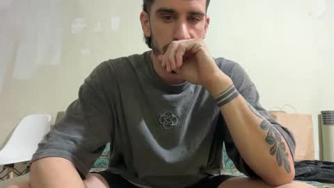 wearetwo online show from October 19, 12:22 am